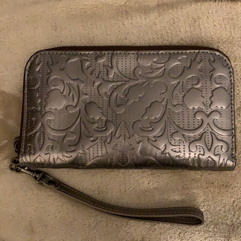 patricia nash folklore artisan gunmetal leather wristlet